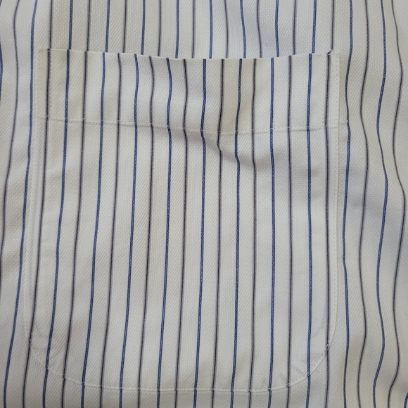 JoS. A. Bank signature collection wrinkle free shirt - Picture 8 of 11